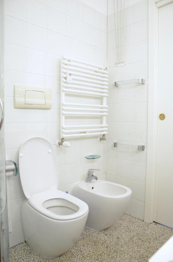 New Renovated Apartment With Balcony Porta Romana Milán Exteriér fotografie